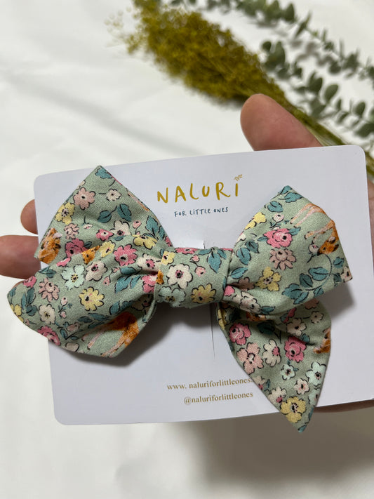 Holiday Bow　リボン(バンビ)