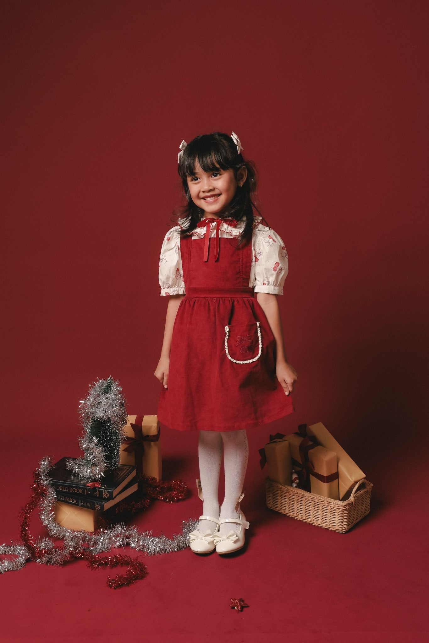 JULIA PINFAFORE