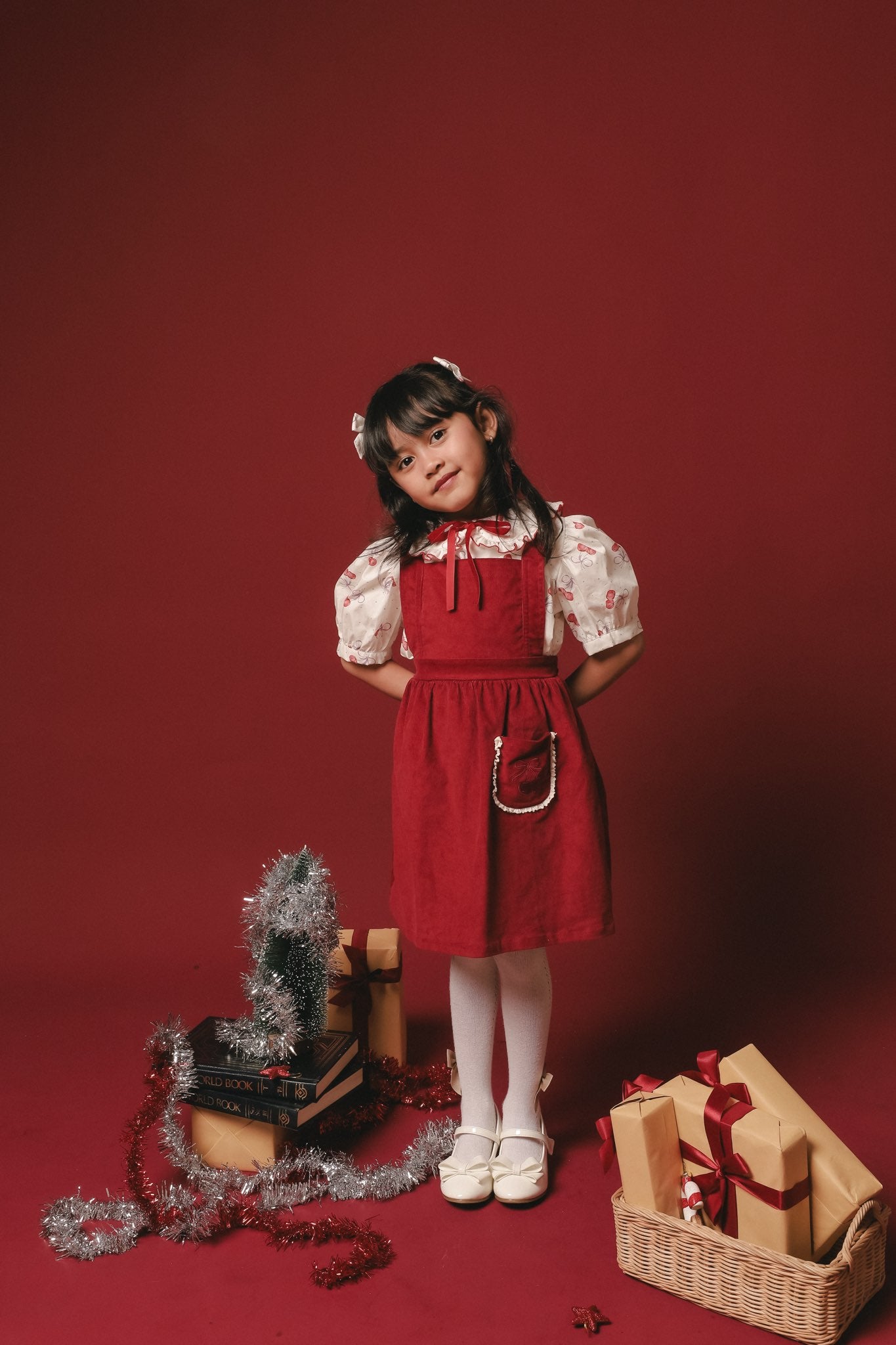 JULIA PINFAFORE