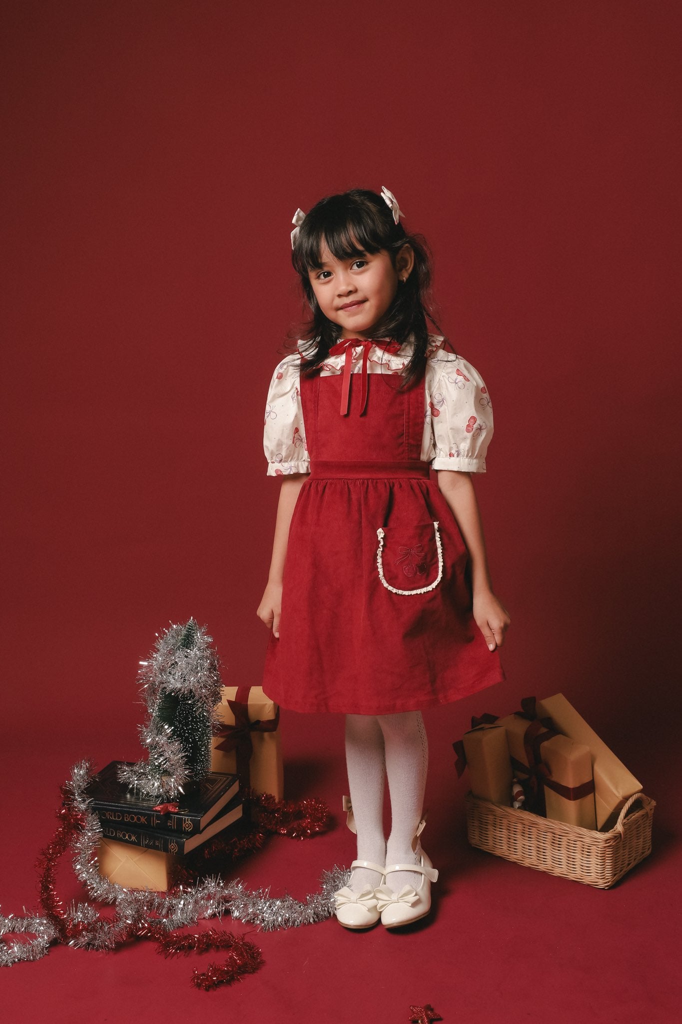 JULIA PINFAFORE